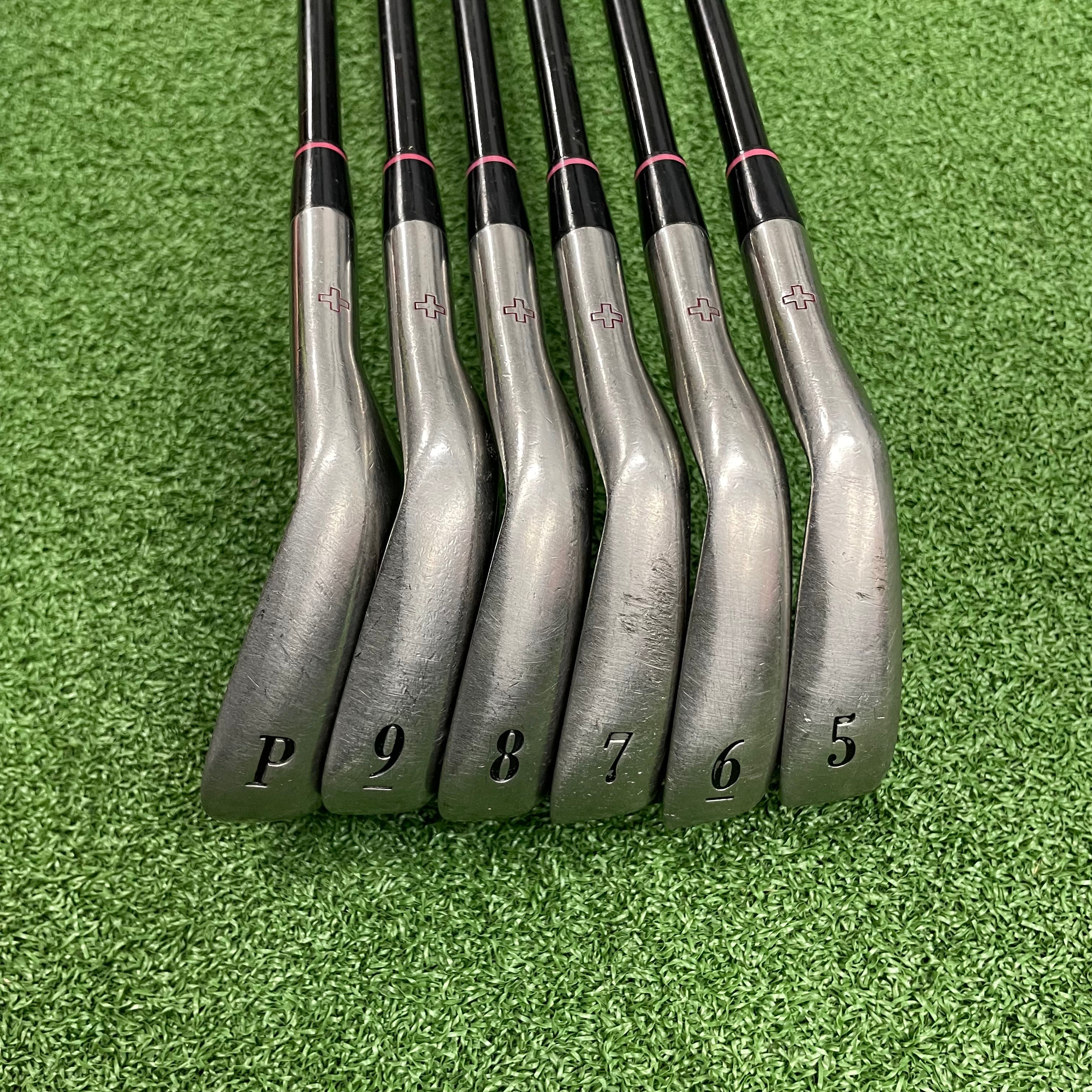 ONOFF Gravity Control (5-Pw) 6Pc Graphite (R) Iron set #IS106 