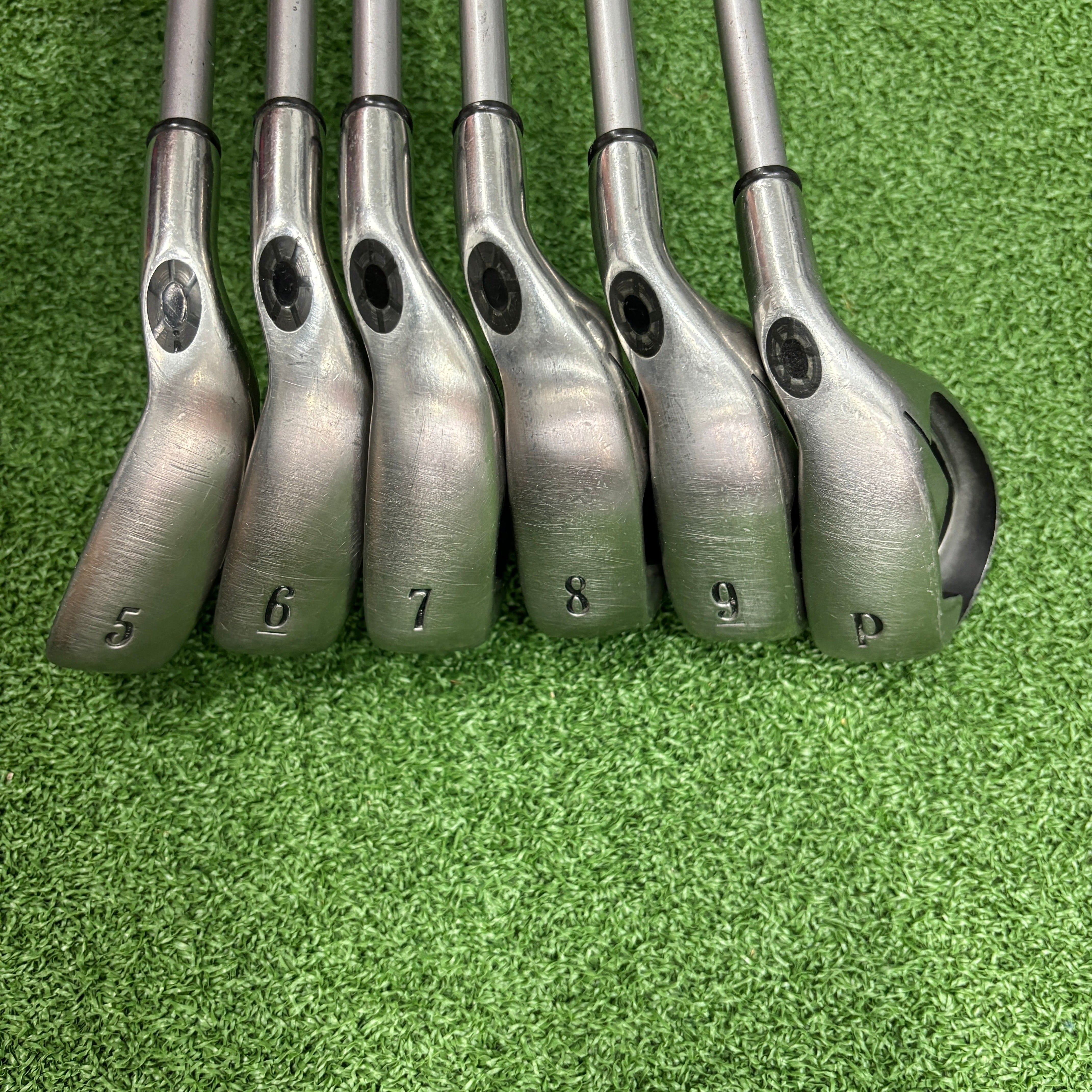 Callaway Big Bertha Iron Set (5-P) / JV B Series Graphite Shaft